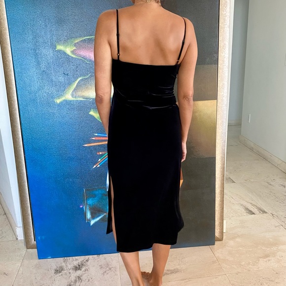 🎉HP🎉 MNG NIGHT BY MANGO BLACK VELVET DRESS - Picture 5 of 16